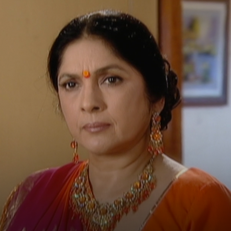 Saloni faces a lot of problem with her family because of what she said