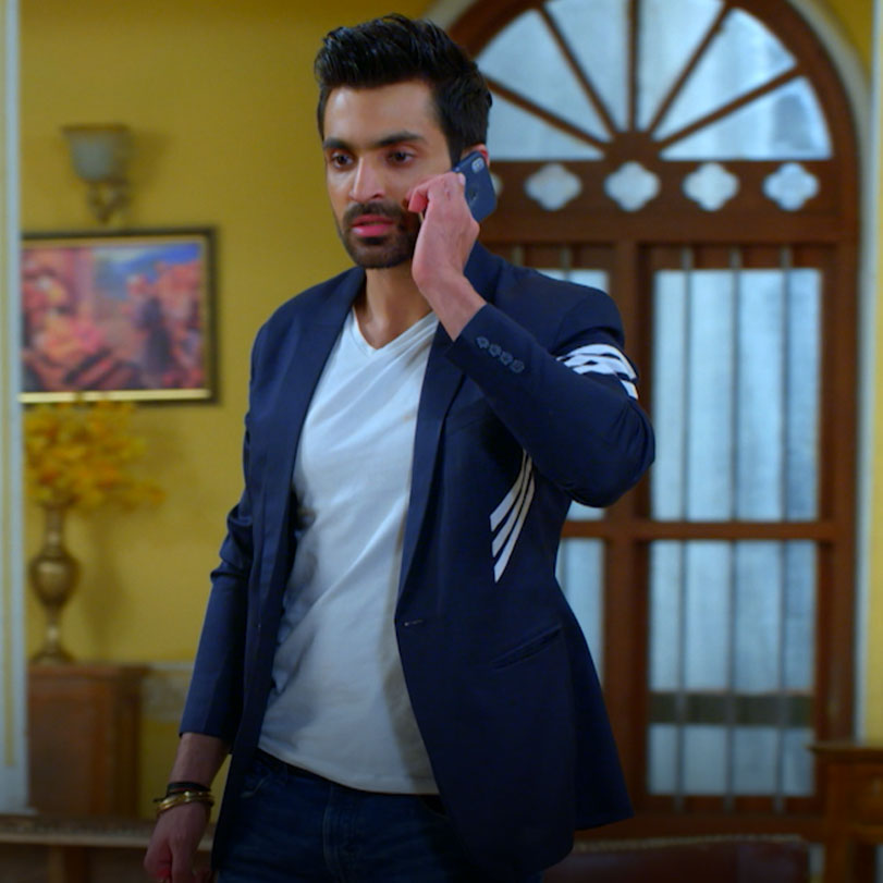 Vivan is in an awkward situation after he’s asked to get rid of Meera 