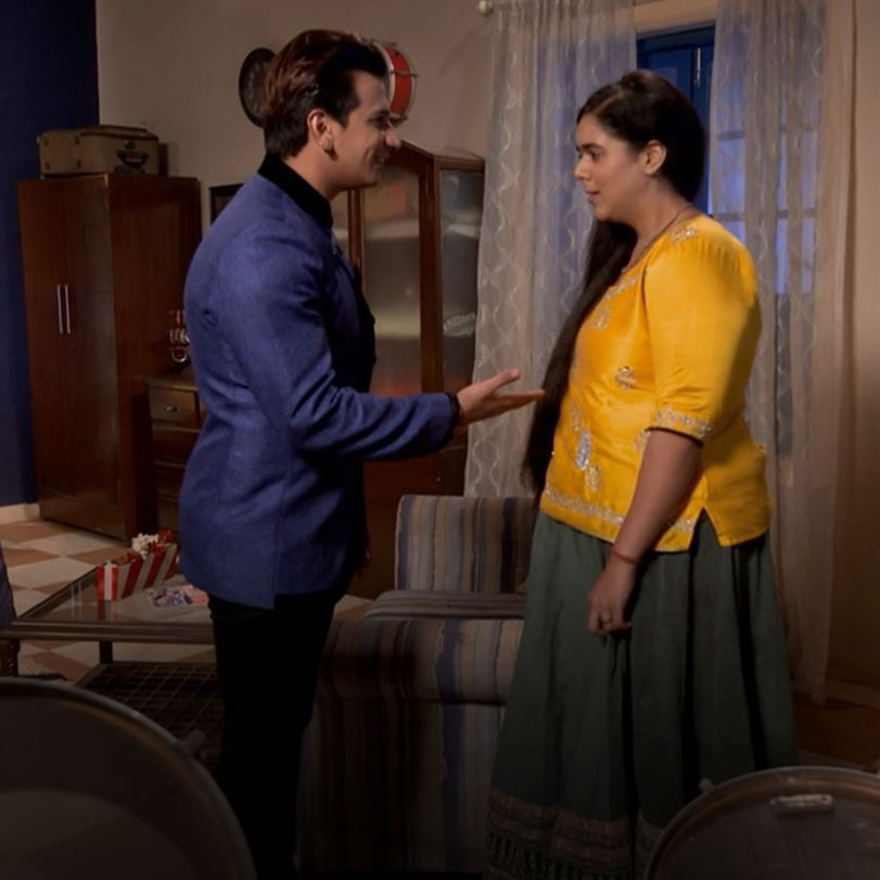 Rajoveer and Kaylash decide to run for the village elections