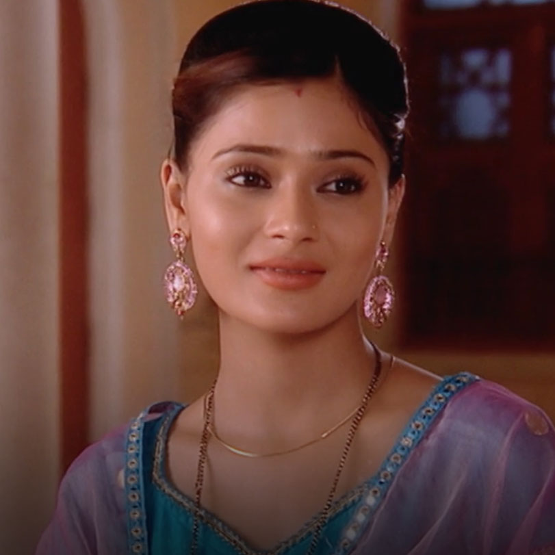 Bharti kicks Mona out of her house and she does not tell family. will 