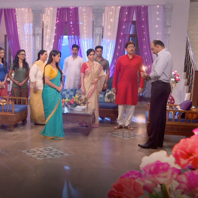 Sanjana's father apologizes to the Pithwala family and asks for their 