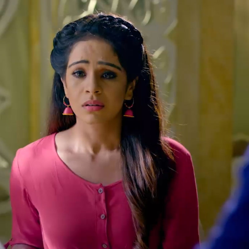 While having dinner with Vedant, Pankhuri ends up declaring her love f