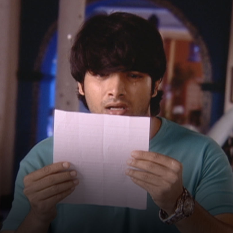 Amar finds out that Divya has left the house and will never come back.