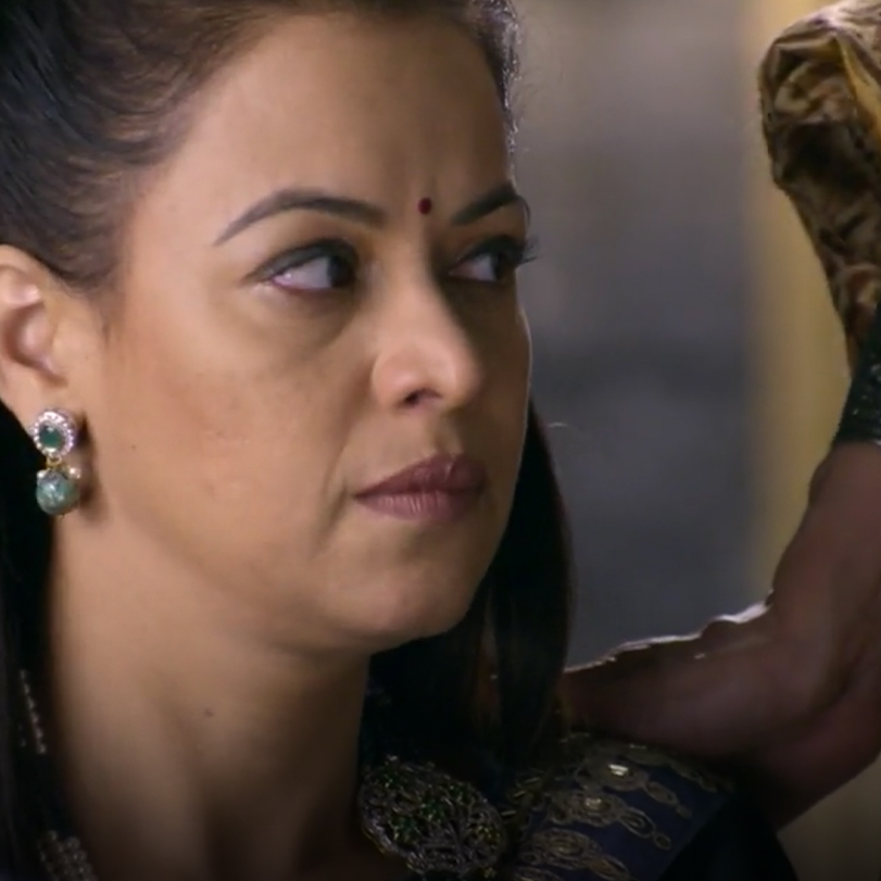 Nilma tries to incite Subria against Narine, fearing mental turmoil