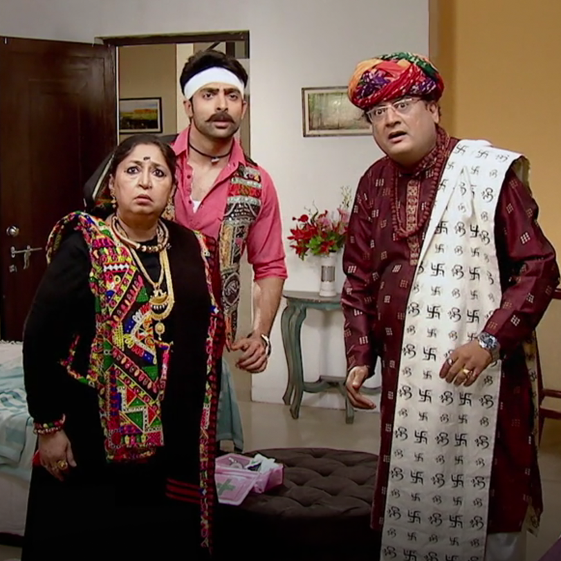 Siddhart is trying to prove that Roshni brings bad luck to all the peo
