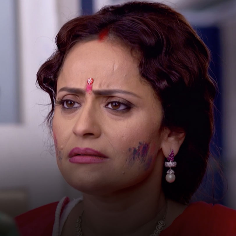 Konj blames Twinkle and scolds her because she puts her life at risk t