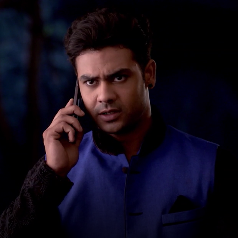 Pendya asks her son Shakti to find who kidnapped Sonny from her mansio