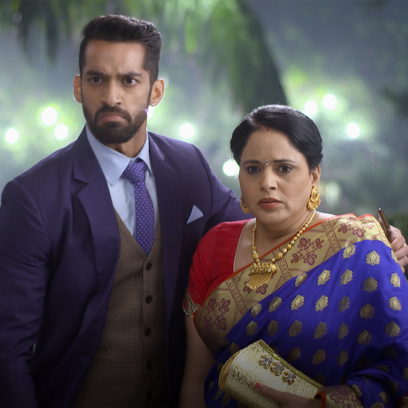 Shaurya offers more help to Mehak and her family. Shoitlana prepares a