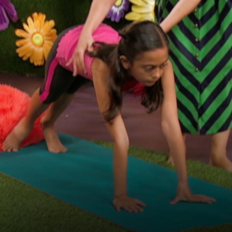مع اليوغا بالوزا يمكنك الرقص مع الأطفال وممارسة التمارين المفضلة لديهم