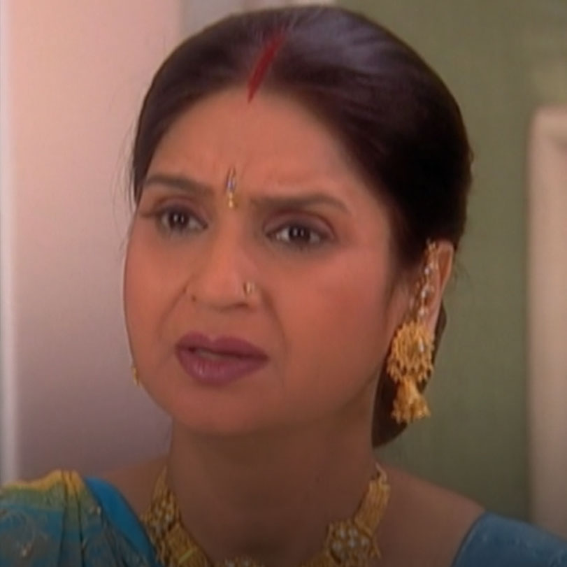 Saloni is trying to know what is wrong with Nahar, but will Nahar tell