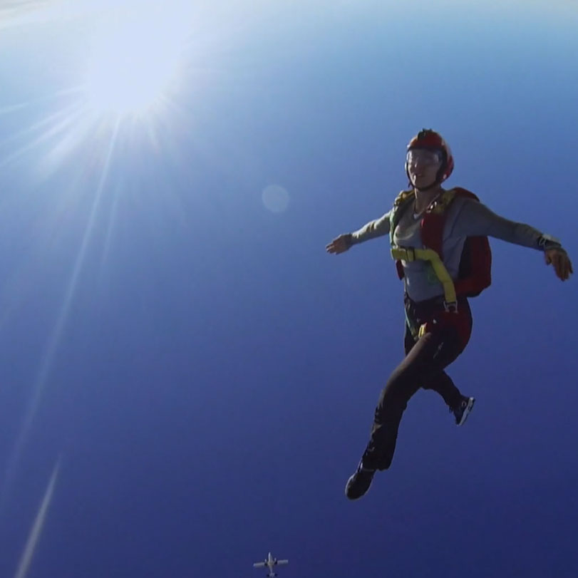When Italian model and skydiver Roberta Mancino meets BASE jumper Jeb 