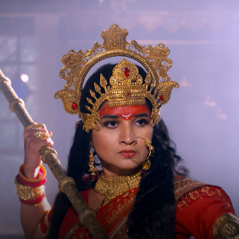 Guddan appears before Pushpa and Saraswati tells her that she is a gho