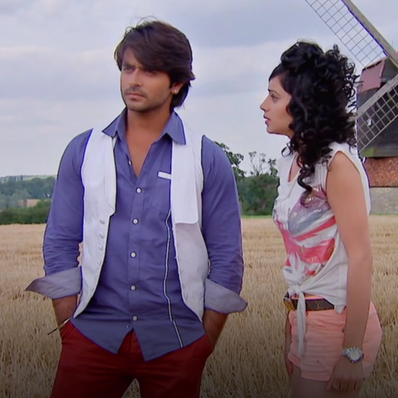 Daljeet's mother restricts him from talking to Saiba until the wedding