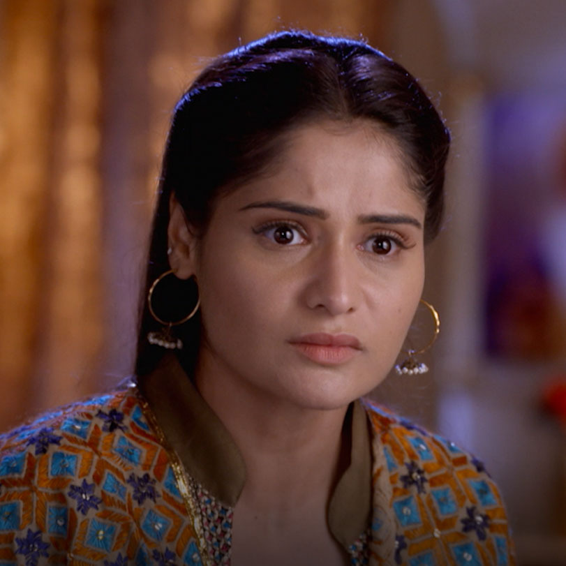 Amba tries to search for clues to find Sima and save her from Chandar