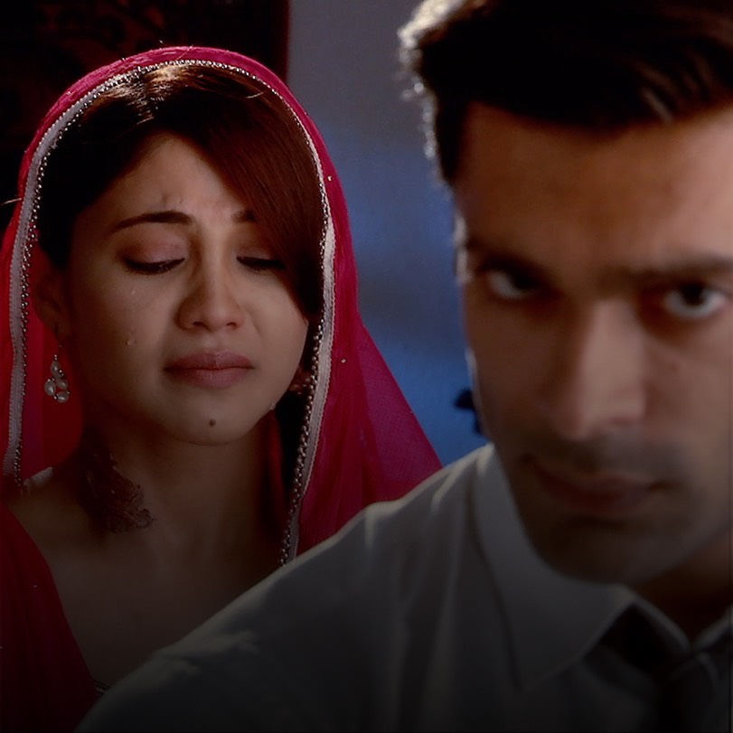 Tanveer comes with a wicked plan to hurt Zoya. But, will she succeed?
