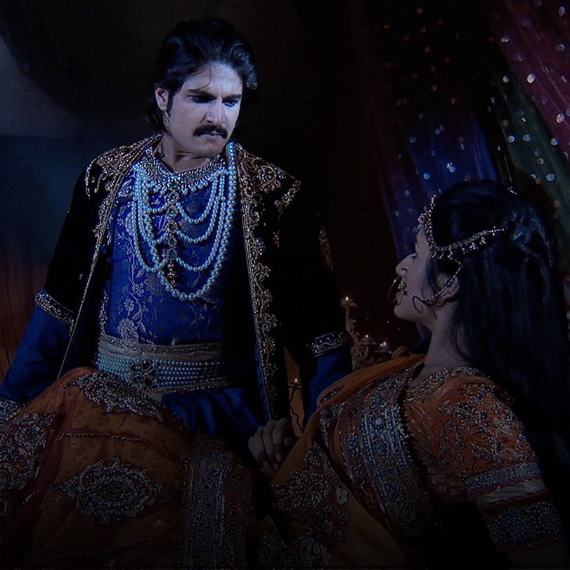Adham puts his eye on one of the princesses of Rajput. How does Jodha’