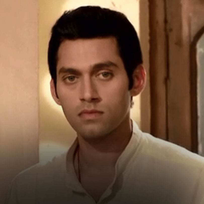 Indu insists on finding out about Indira Sharma but Rishi is trying hi