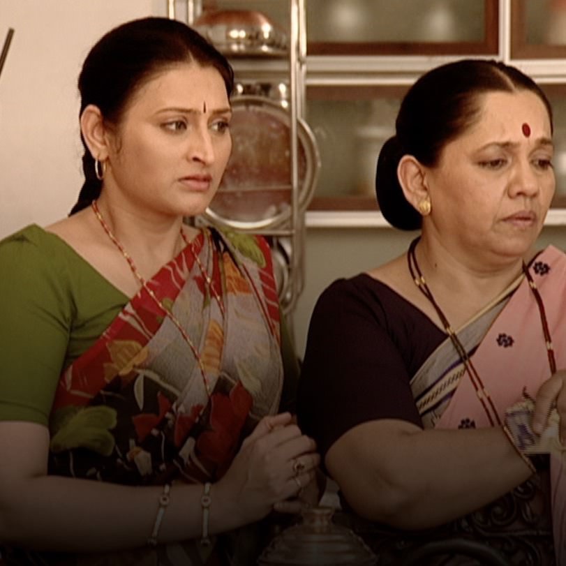 The Gokhale family prepares to meet their future daughter-in-law.