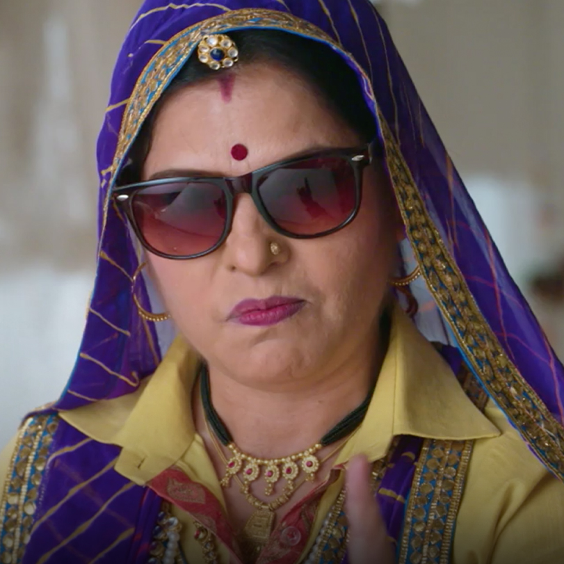 In the absence of Komal from home, will Zam Singh marry Tetli?!