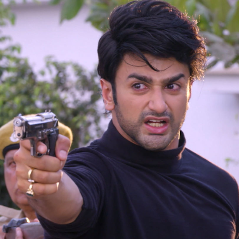 Parv ties up Angad, Durga and Saru. As Revati threatens to kill him wi