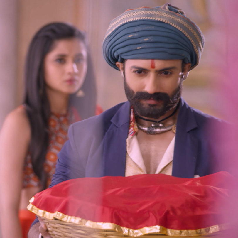 Parv tells Guddan to kill AJ in order to save her father