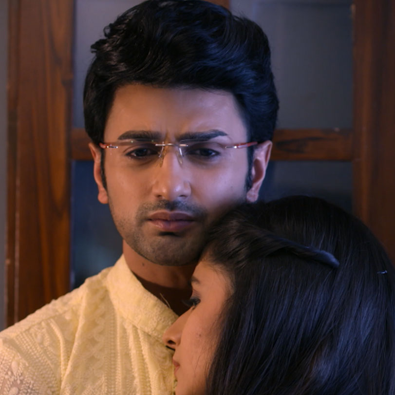 Akshat tells Guddan not to feel guilty about Antara’s death; and that 