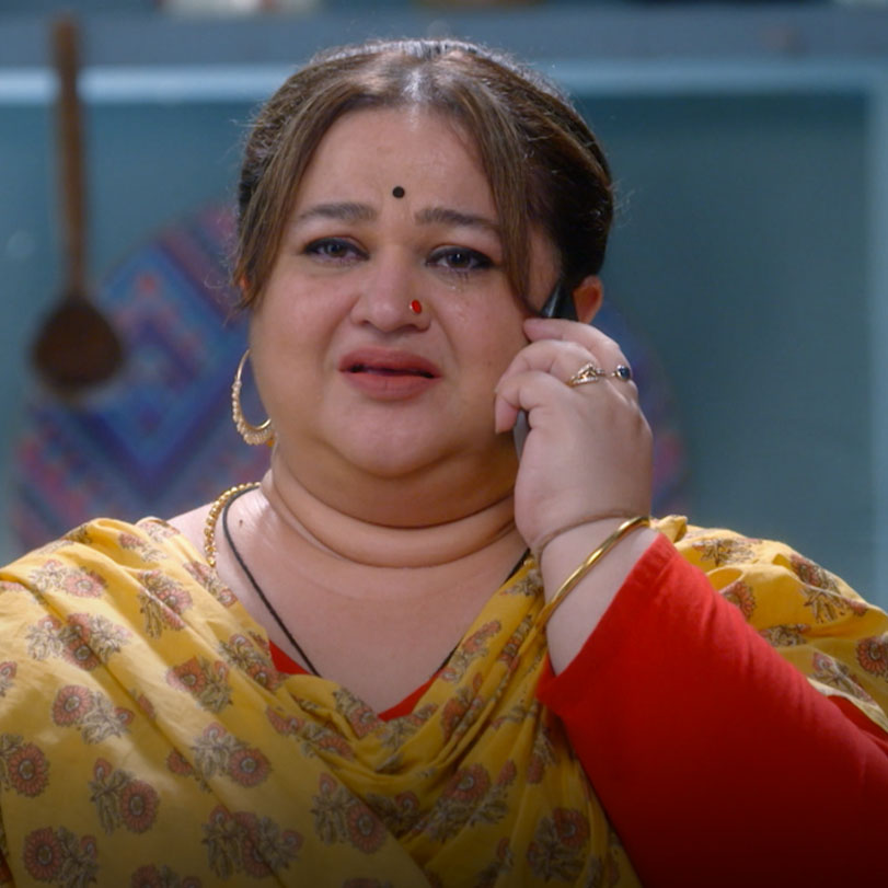 Sarla calls Brita and advises her on how to act on her first day in he