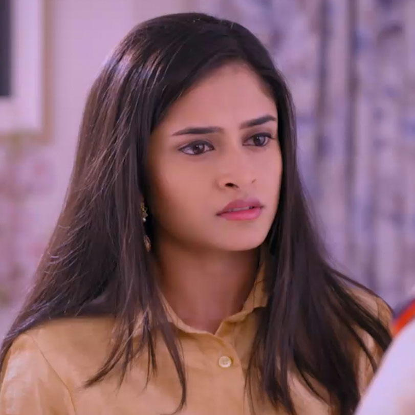 Parv visits Revti and creates a scene as she is about to meet Guddan. 