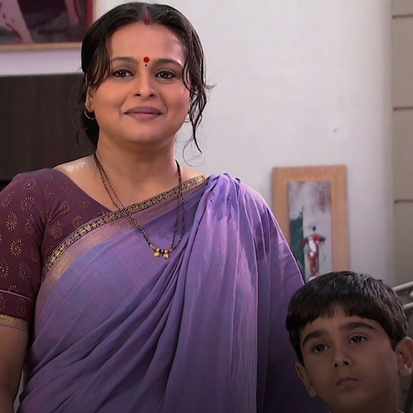 Kamla works hard to help her Husband
