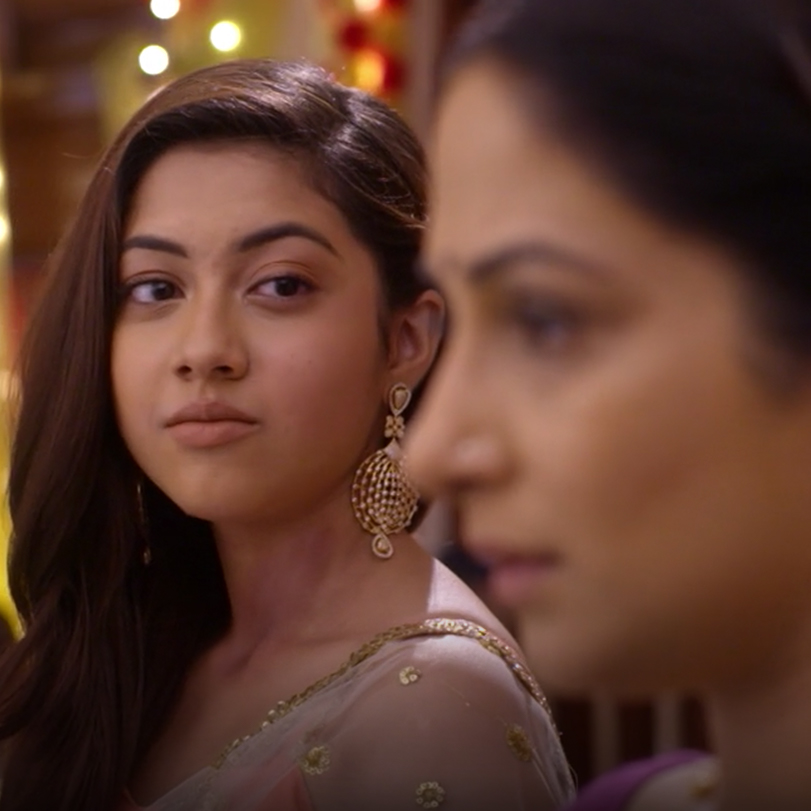 Kalyani confesses that Anupria is her mother and saves Sampda